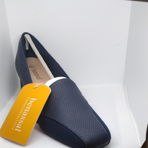 Brand New Benassal Women’s Navy Orthopedic Loafers Size 8, Elegant & Comfortable - Picture 1 of 8